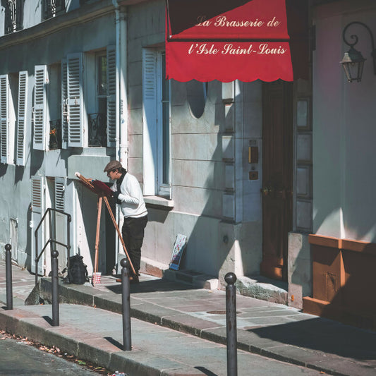 Parisian Lunch Break