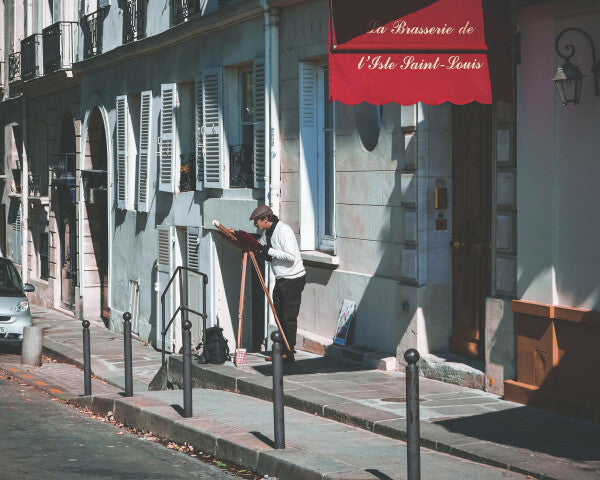 Parisian Lunch Break