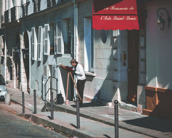 Parisian Lunch Break